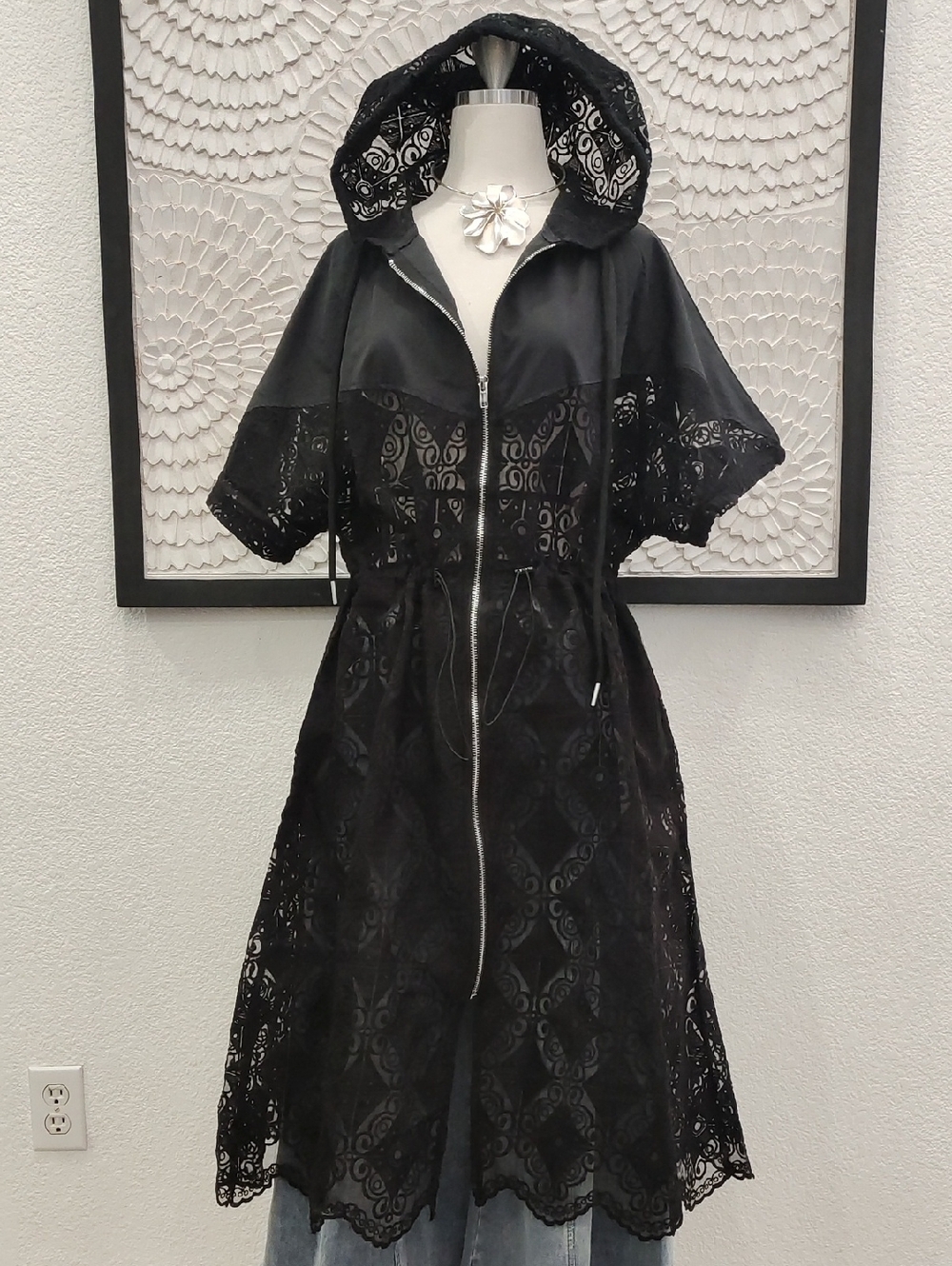 Boho Black Lace Cinch Waist Zip-Front Duster - Picture 3 of 9